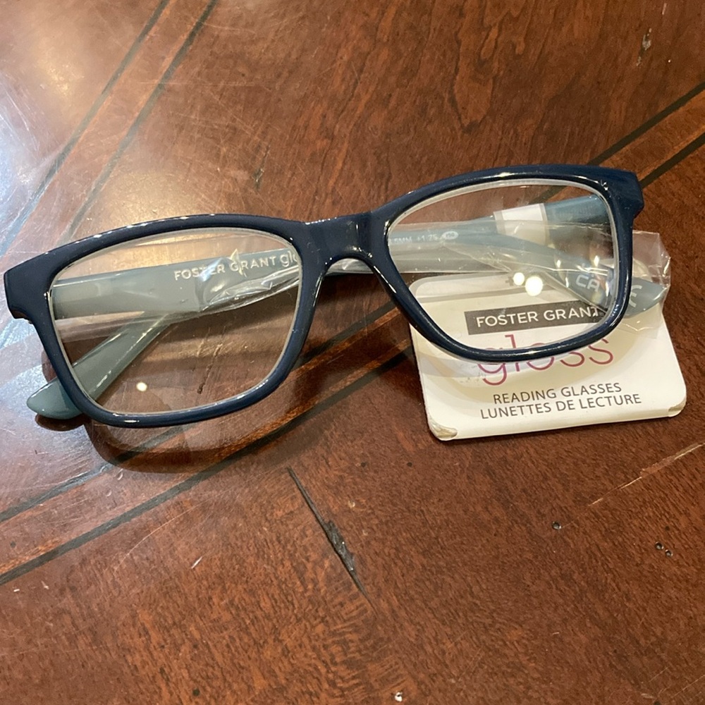 Foster Grant Gloss “Tulla” reading glasses.